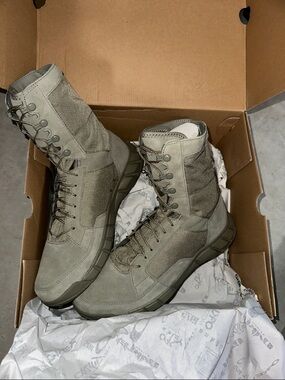 Oakley Men's Olive-Tan LT Assault 2 Tactical Lace-Up Boot